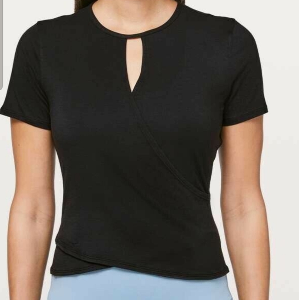 Lululemon Black Round Trip Short Sleeve Keyhole Wrap Tee